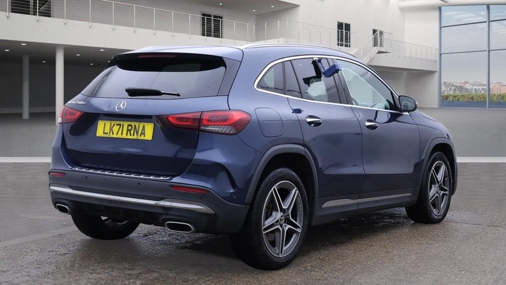 Used Mercedes-Benz GLA 2021 for sale - 76406576: Photo 2