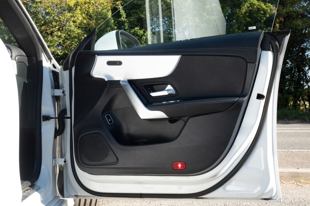 Used Mercedes-Benz CLA 2022 for sale - 75923515: Photo 24