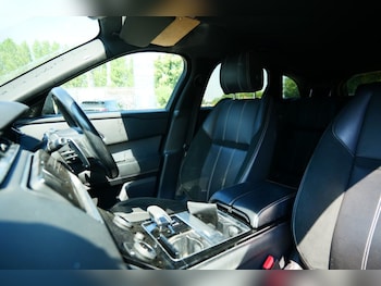 Used Land Rover Range Rover Velar 2021 for sale - 79233799: Photo