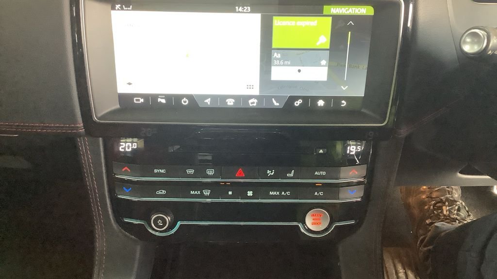 Used Jaguar F-Pace 2019 for sale - 77302798: Photo 10