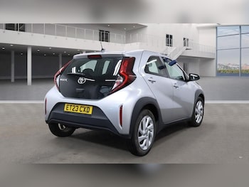 Used Toyota Aygo X 2023 for sale - 76163401: Photo 2