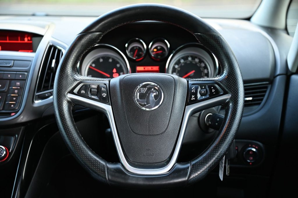 Used Vauxhall Zafira 2015 for sale - 77072625: Photo 10