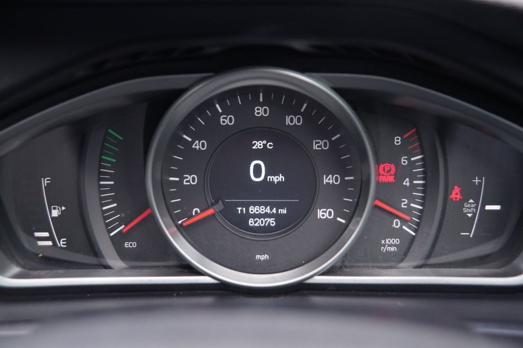 Used Volvo V40 2018 for sale - 76009312: Photo 14