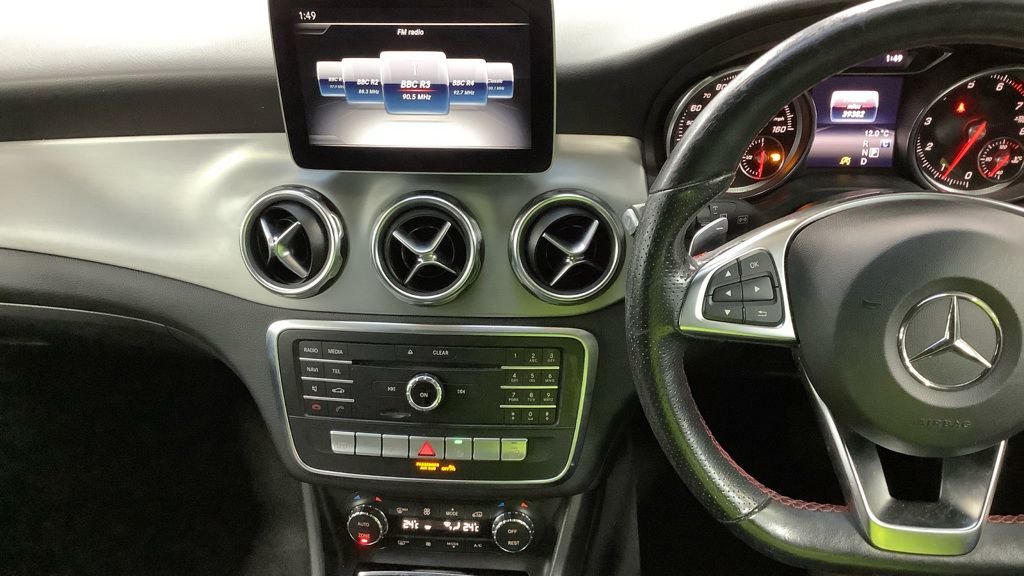 Used Mercedes-Benz GLA 2019 for sale - 76950542: Photo 10