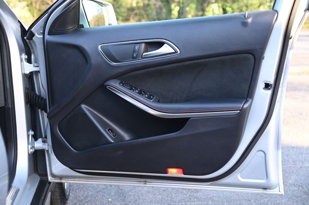 Used Mercedes-Benz GLA 2019 for sale - 76950542: Photo 27