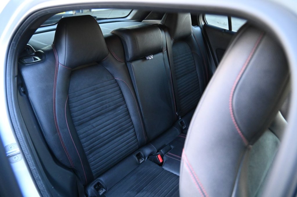 Used Mercedes-Benz GLA 2019 for sale - 76950542: Photo 31