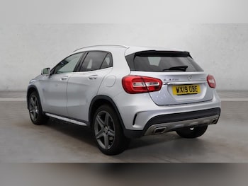 Used Mercedes-Benz GLA 2019 for sale - 76950542: Photo