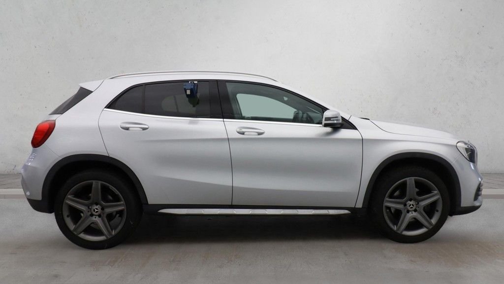 Used Mercedes-Benz GLA 2019 for sale - 76950542: Photo 5