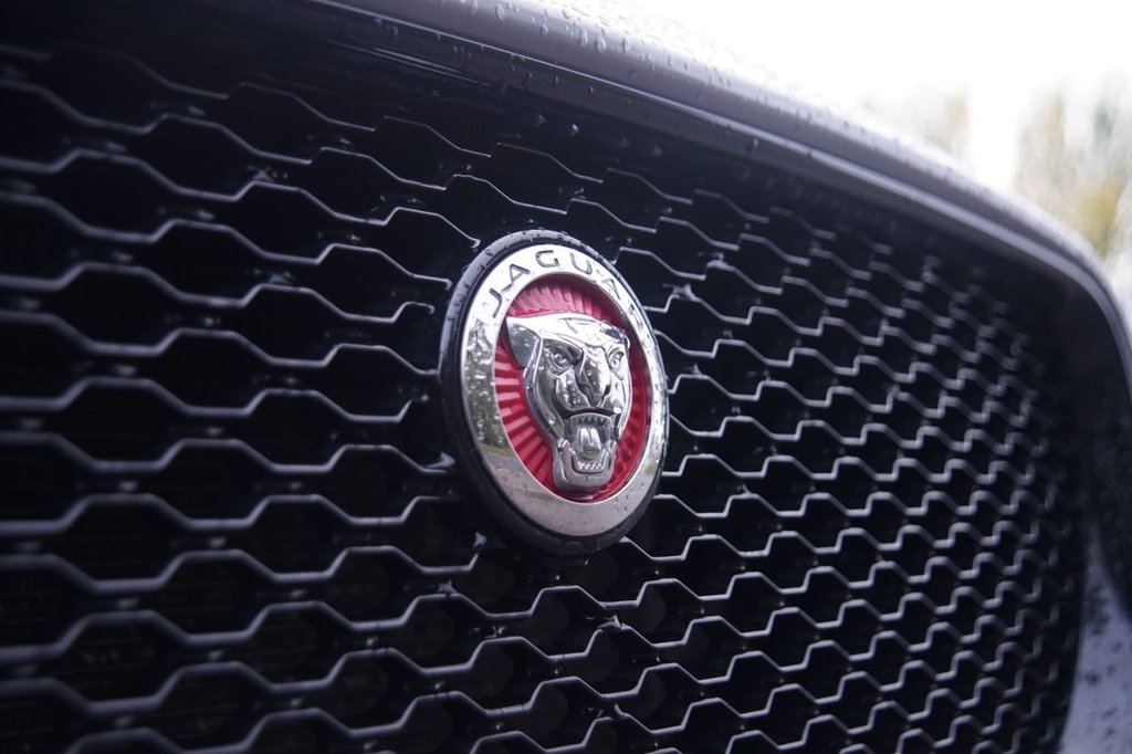 Used Jaguar F-Pace 2020 for sale - 75911984: Photo 29