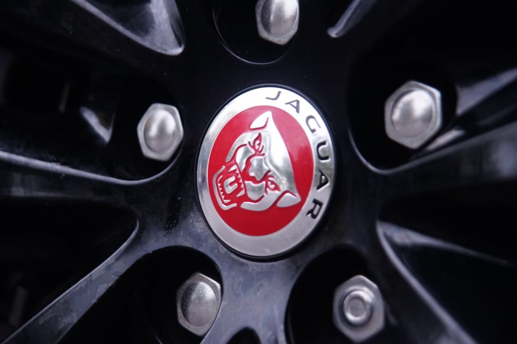 Used Jaguar F-Pace 2020 for sale - 75911984: Photo 35