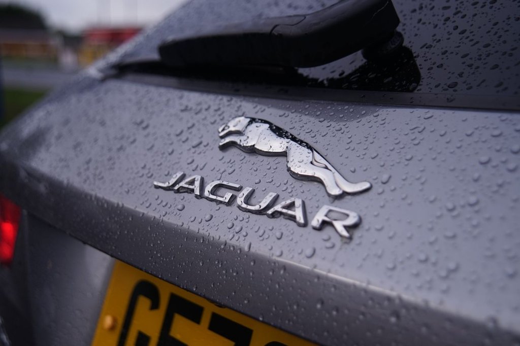 Used Jaguar F-Pace 2020 for sale - 75911984: Photo 41