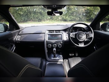 Used Jaguar E-Pace 2019 for sale - 75488162: Photo