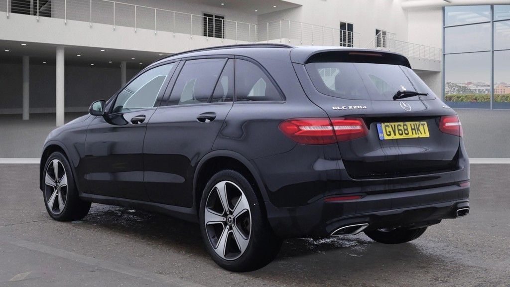 Used Mercedes-Benz GLC 2018 for sale - 76406459: Photo 3