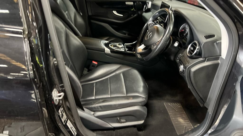 Used Mercedes-Benz GLC 2018 for sale - 76406459: Photo 5