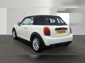 Used MINI Convertible 2018 for sale - 78257020: Photo