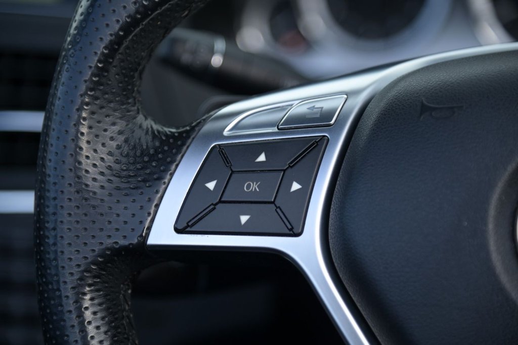 Used Mercedes-Benz E Class 2011 for sale - 76631846: Photo 11