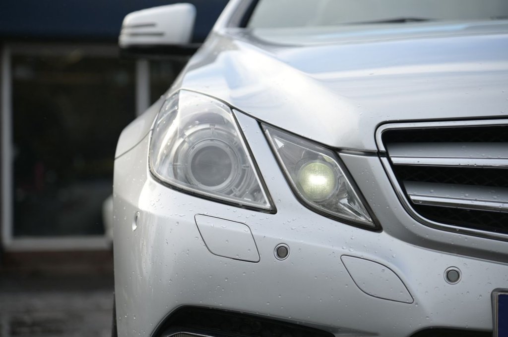 Used Mercedes-Benz E Class 2011 for sale - 76631846: Photo 36