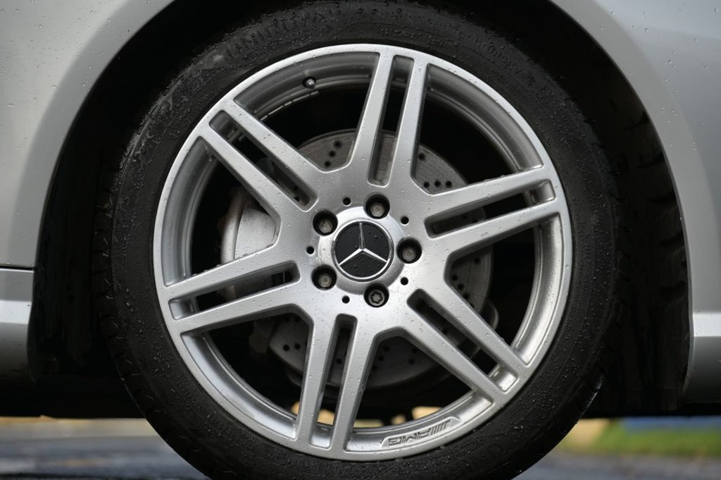 Used Mercedes-Benz E Class 2011 for sale - 76631846: Photo 39