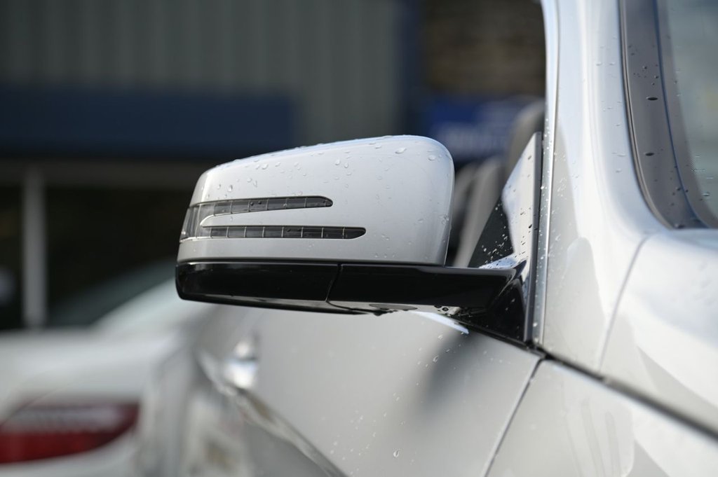 Used Mercedes-Benz E Class 2011 for sale - 76631846: Photo 42