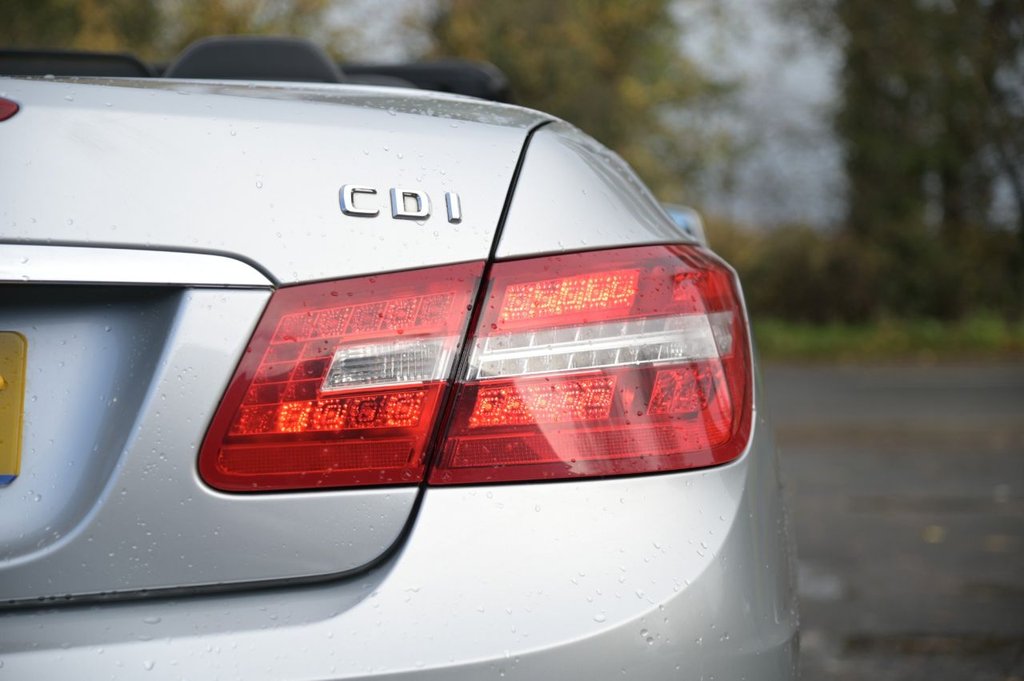 Used Mercedes-Benz E Class 2011 for sale - 76631846: Photo 45