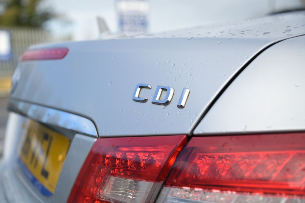 Used Mercedes-Benz E Class 2011 for sale - 76631846: Photo 49