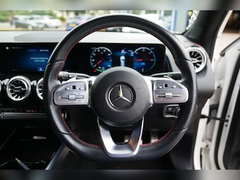 Used Mercedes-Benz EQB 2023 for sale - 79276692: Photo