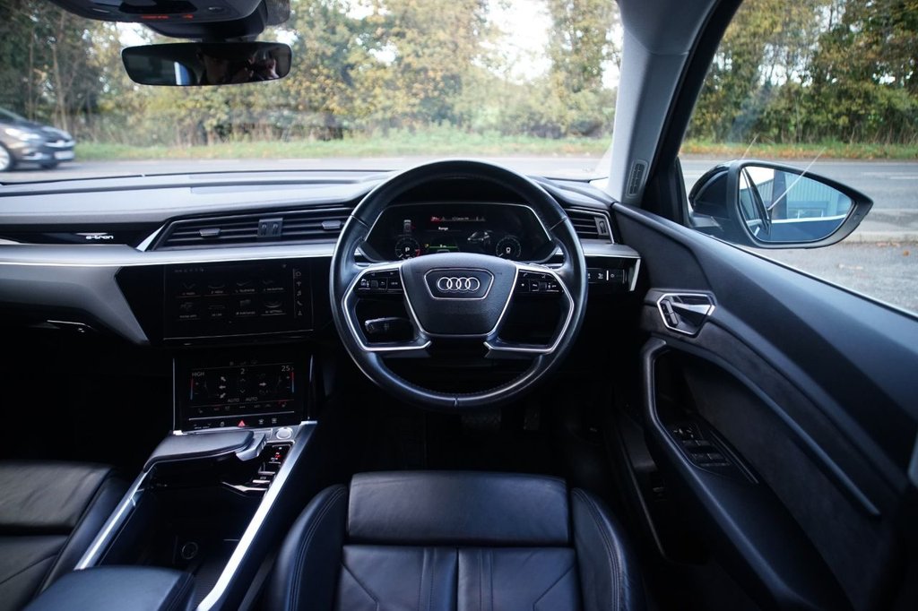 Used Audi e-tron 2020 for sale - 76396383: Photo 10