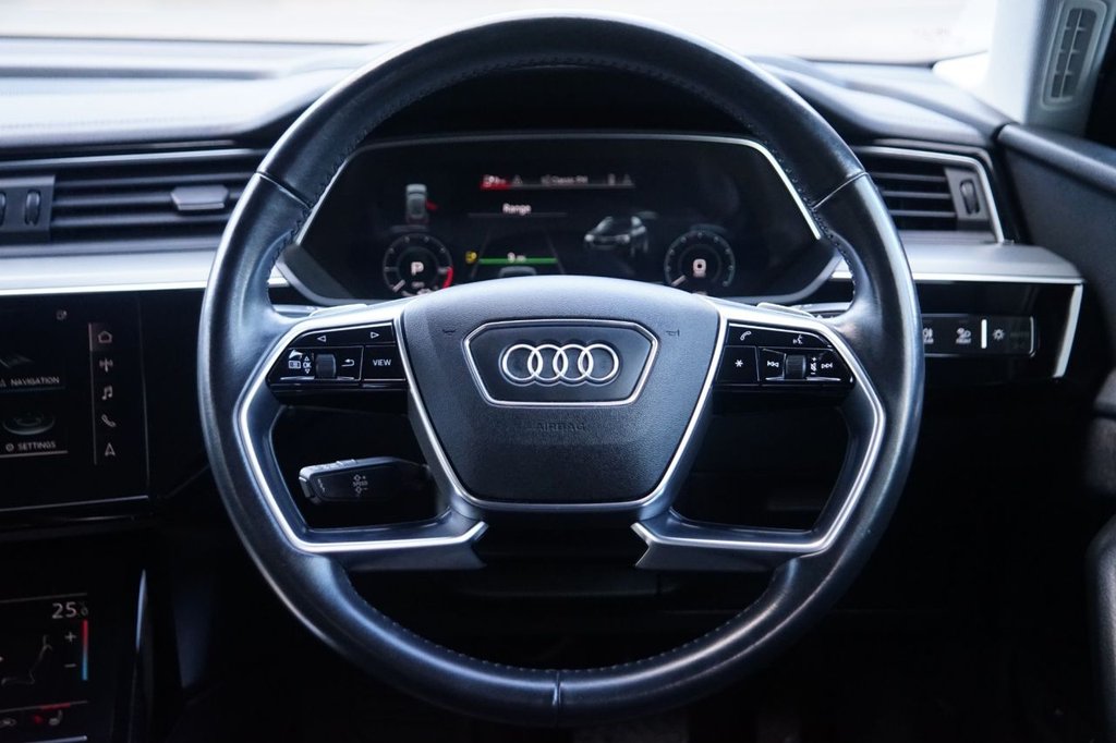 Used Audi e-tron 2020 for sale - 76396383: Photo 12