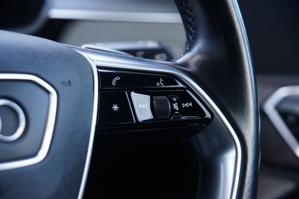 Used Audi e-tron 2020 for sale - 76396383: Photo 14