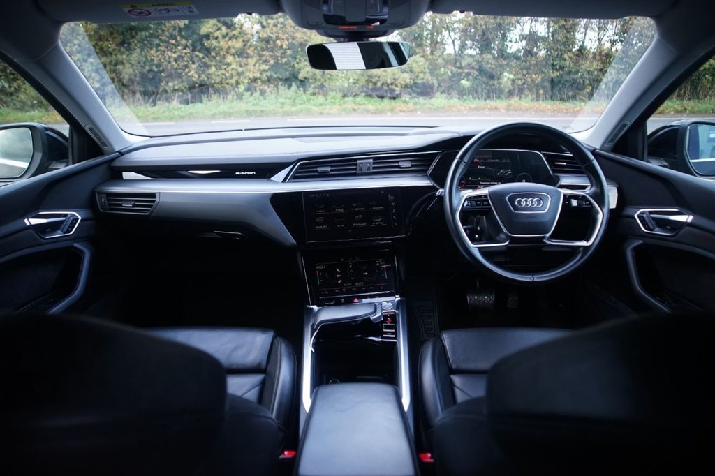 Used Audi e-tron 2020 for sale - 76396383: Photo 3