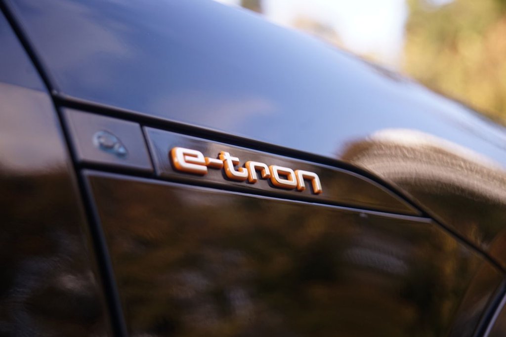 Used Audi e-tron 2020 for sale - 76396383: Photo 42