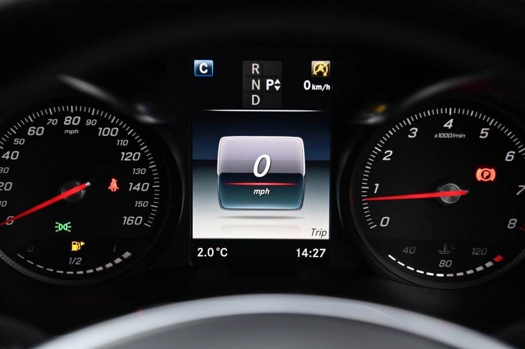 Used Mercedes-Benz GLC 2018 for sale - 76986120: Photo 14