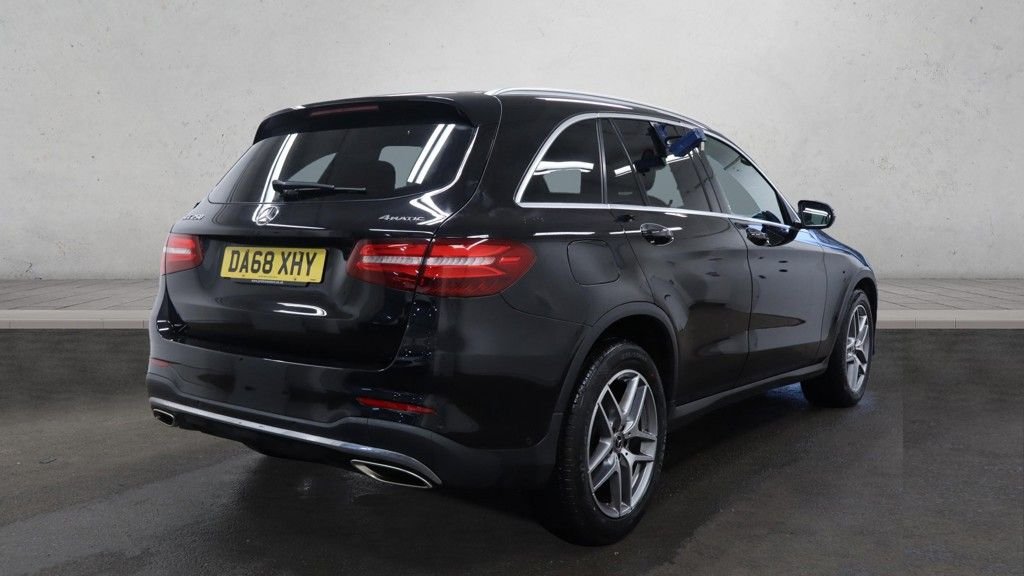 Used Mercedes-Benz GLC 2018 for sale - 76986120: Photo 2