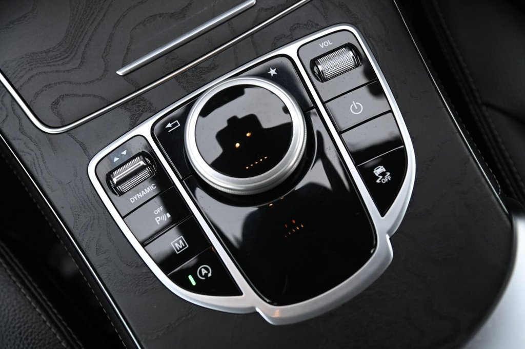 Used Mercedes-Benz GLC 2018 for sale - 76986120: Photo 20