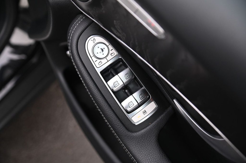 Used Mercedes-Benz GLC 2018 for sale - 76986120: Photo 26