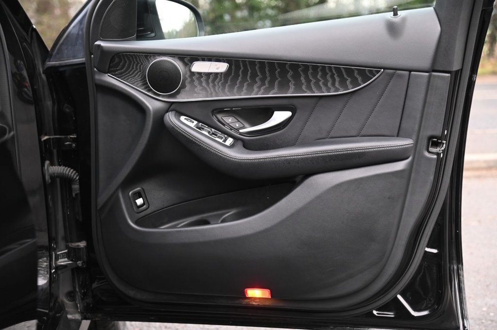 Used Mercedes-Benz GLC 2018 for sale - 76986120: Photo 27