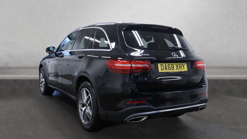 Used Mercedes-Benz GLC 2018 for sale - 76986120: Photo 3
