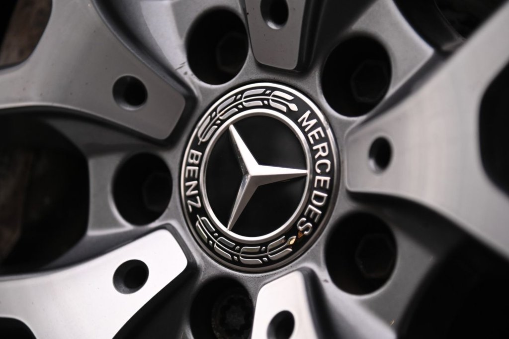 Used Mercedes-Benz GLC 2018 for sale - 76986120: Photo 41