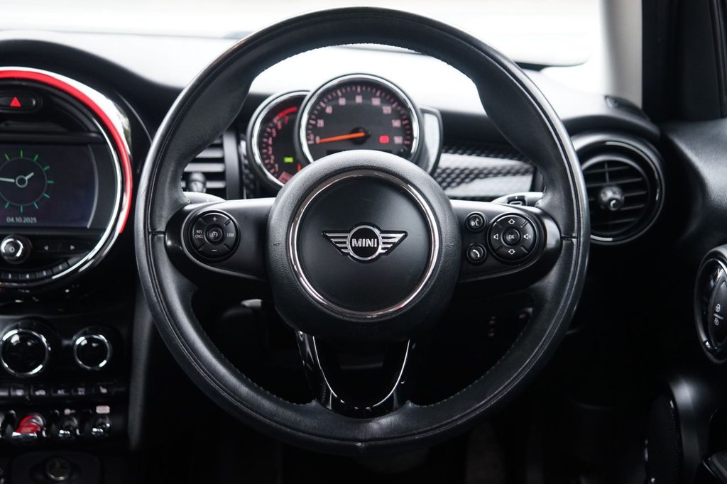 Used MINI Hatch 2019 for sale - 76047915: Photo 10