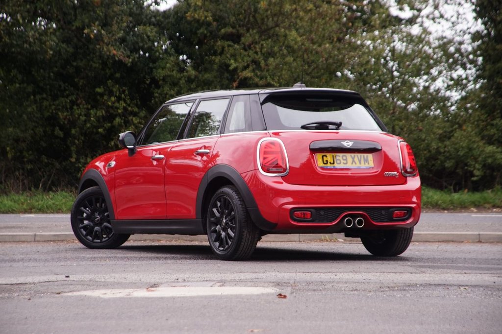 Used MINI Hatch 2019 for sale - 76047915: Photo 2