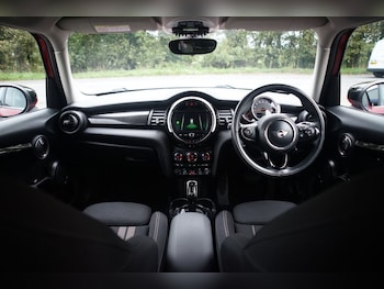 Used MINI Hatch 2019 for sale - 76047915: Photo 3