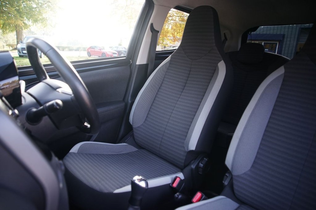 Used Toyota AYGO 2019 for sale - 76173389: Photo 21