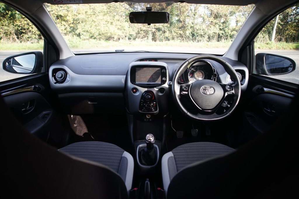 Used Toyota AYGO 2019 for sale - 76173389: Photo 3