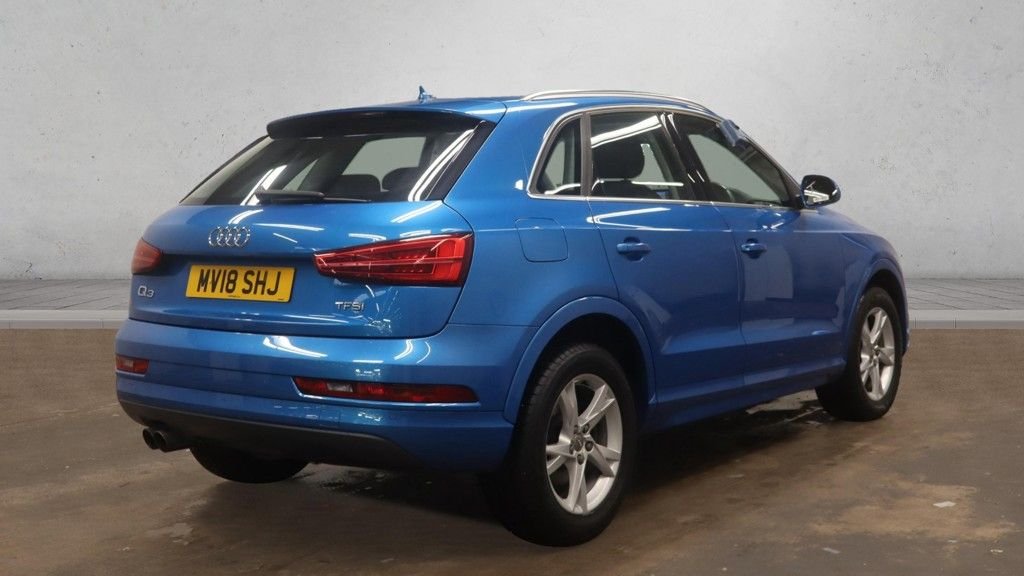 Used Audi Q3 2018 for sale - 76604946: Photo 2