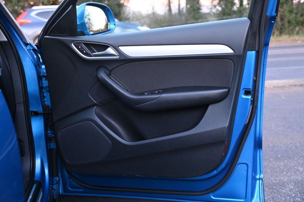 Used Audi Q3 2018 for sale - 76604946: Photo 26