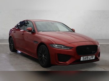 Used Jaguar XE 2019 for sale - 79071921: Photo