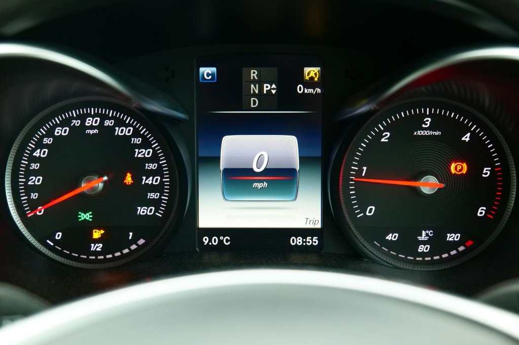 Used Mercedes-Benz C Class 2016 for sale - 77897648: Photo 5