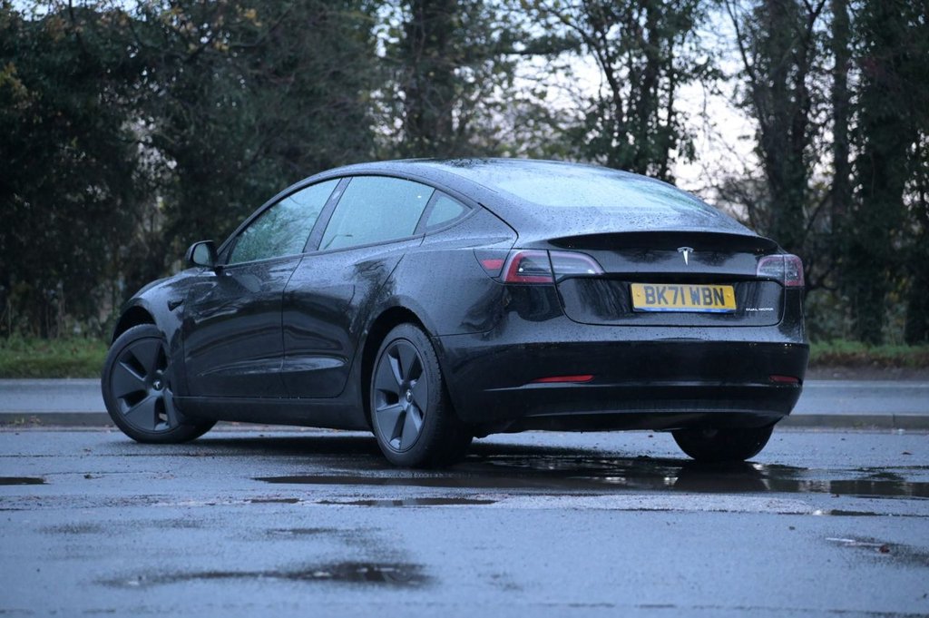 Used Tesla Model 3 2021 for sale - 77319520: Photo 2