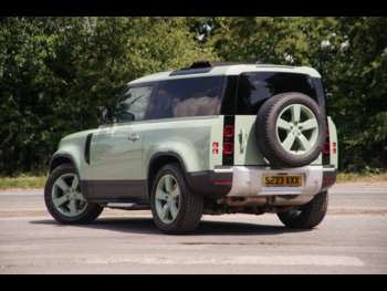 Used Land Rover Defender 2023 for sale - 74930811: Photo