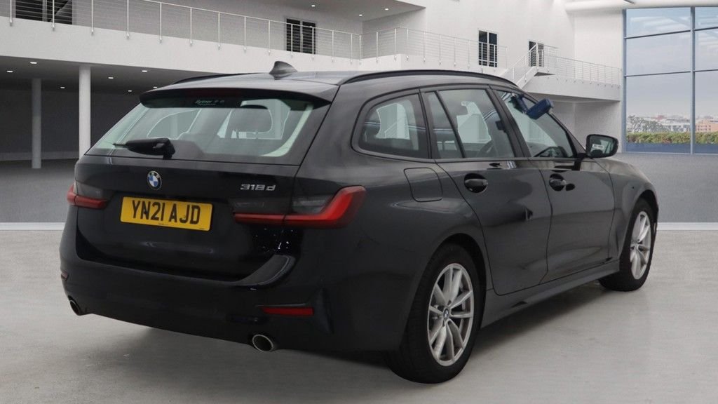 Used BMW 3 Series 2021 for sale - 76406589: Photo 2